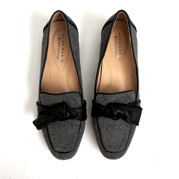 ALEX MARIE Aldelyn Flats Loafers Black Leather Gray Felt Bow Detail 9.5 - Picture 2 of 7